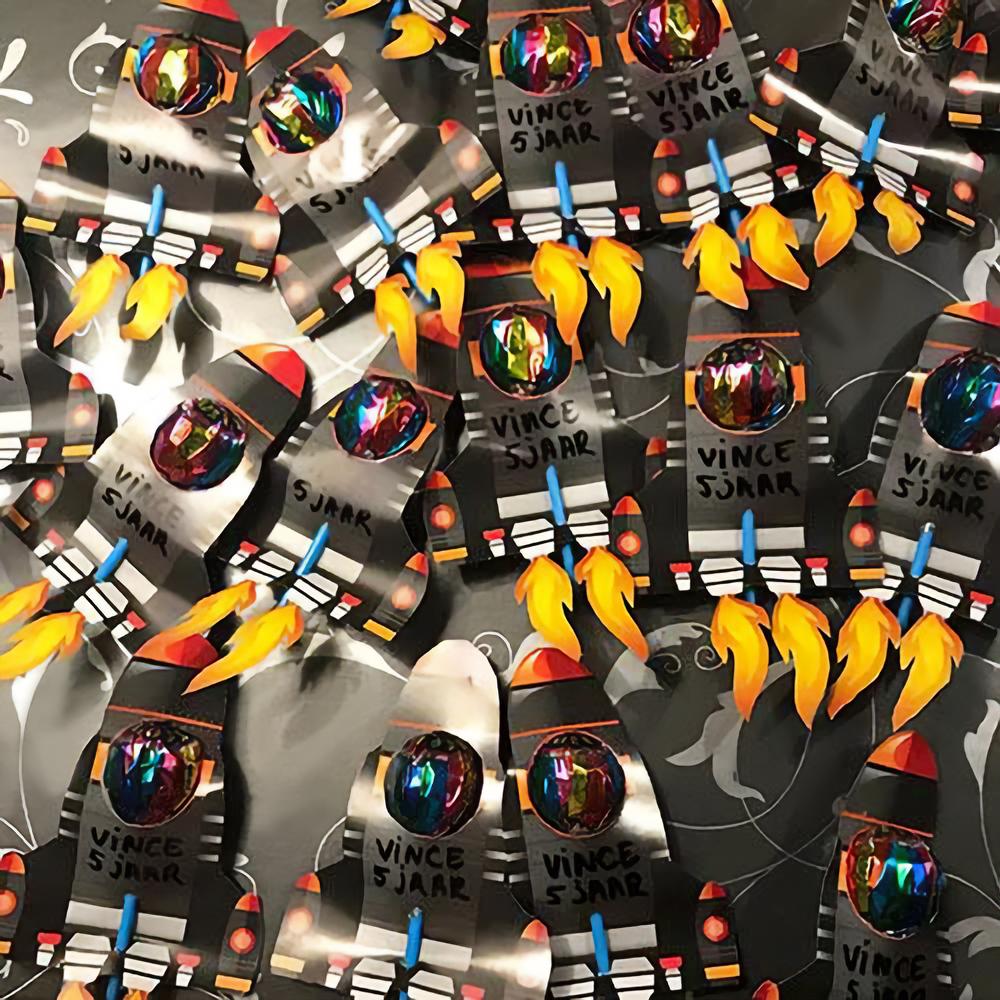 Traktaties met raket traktatiekaartjes