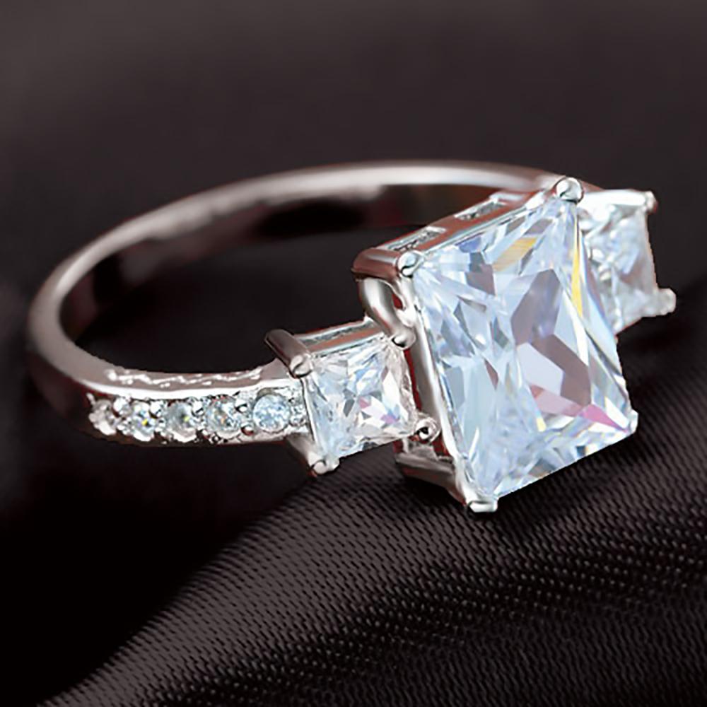 Verlovingsring zilver met vierkant design 